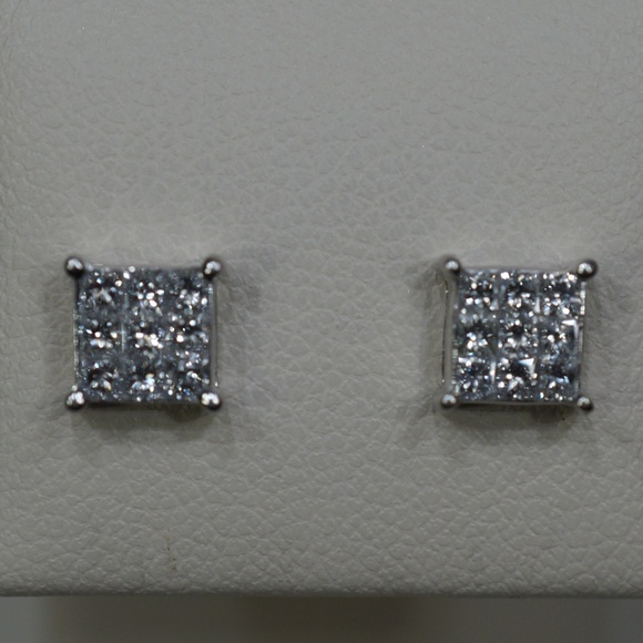 Jewelry - 18KW Gold Invisible set Princess Diamond Earrings